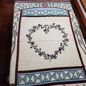 Love Quilt Blanket Throw 72" × 54" flowered heart ❤️